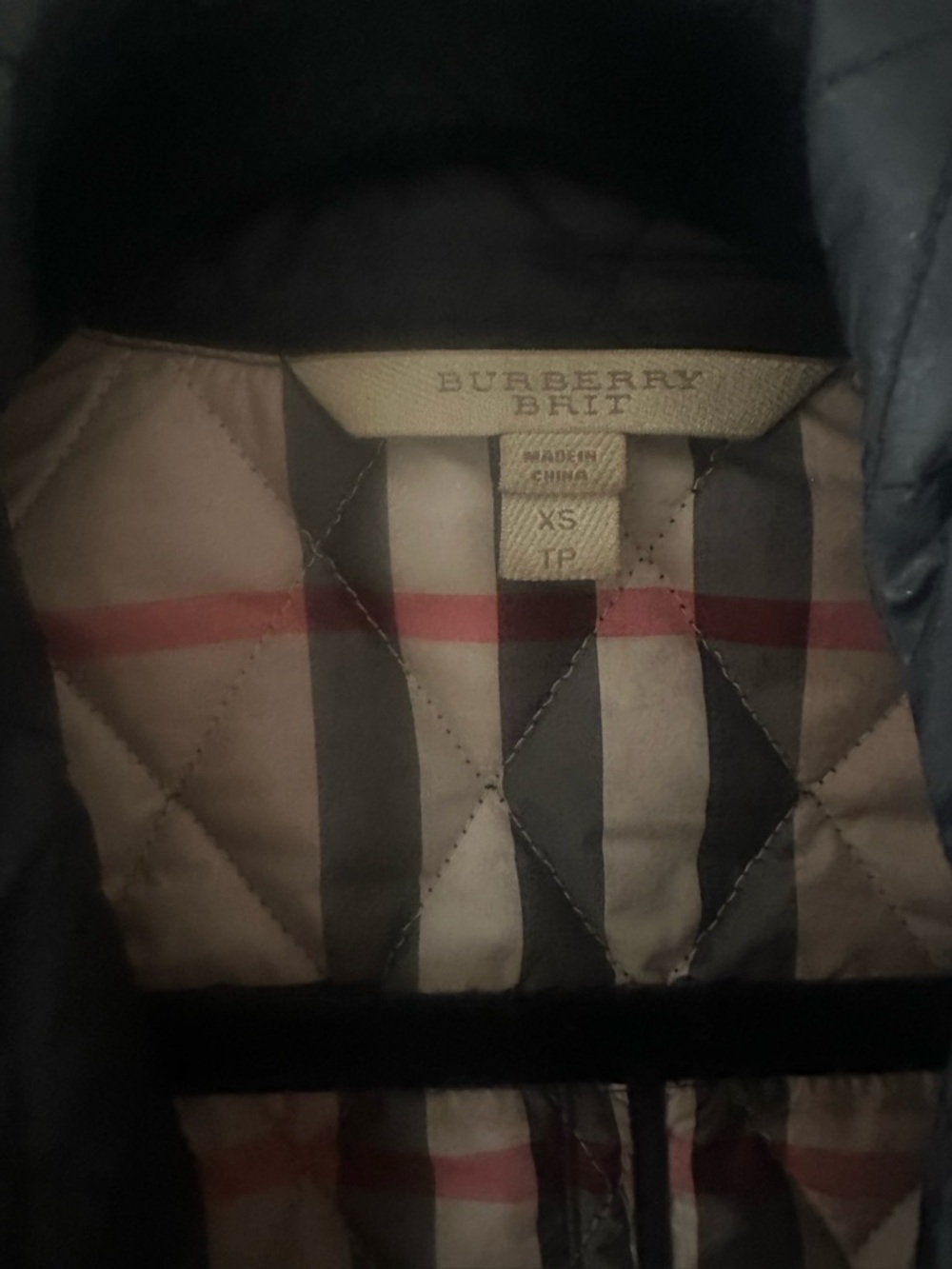 Burberry Quilted Jacket with Check Lining - Picture 7 of 7